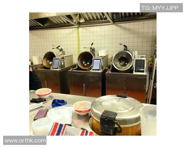 探索餐饮行业新趋势：创新菜品、智慧餐厅与可持续发展如何引领未来餐饮革命