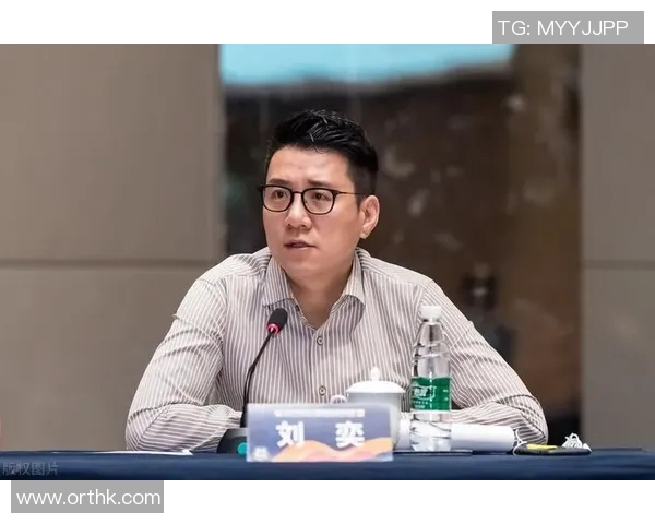 中国足球明星罗西的传奇之路与对中国足球的深远影响